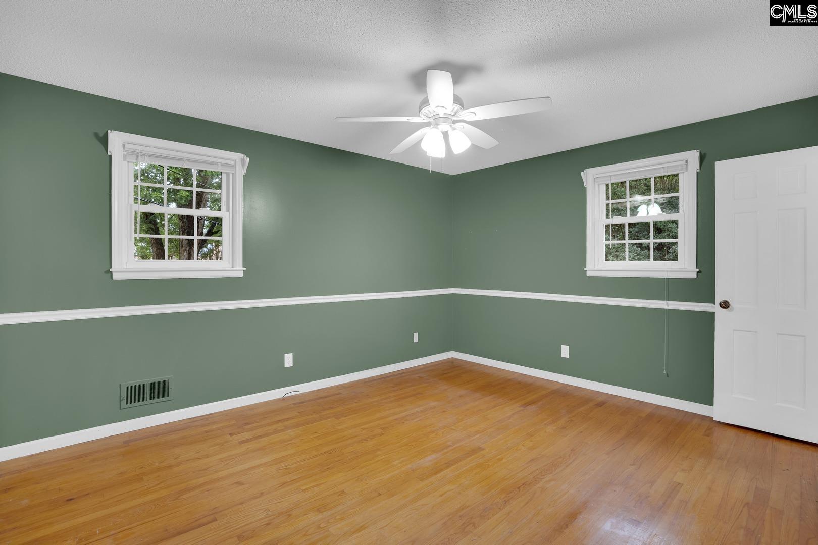 18 Beacon Hill Road
