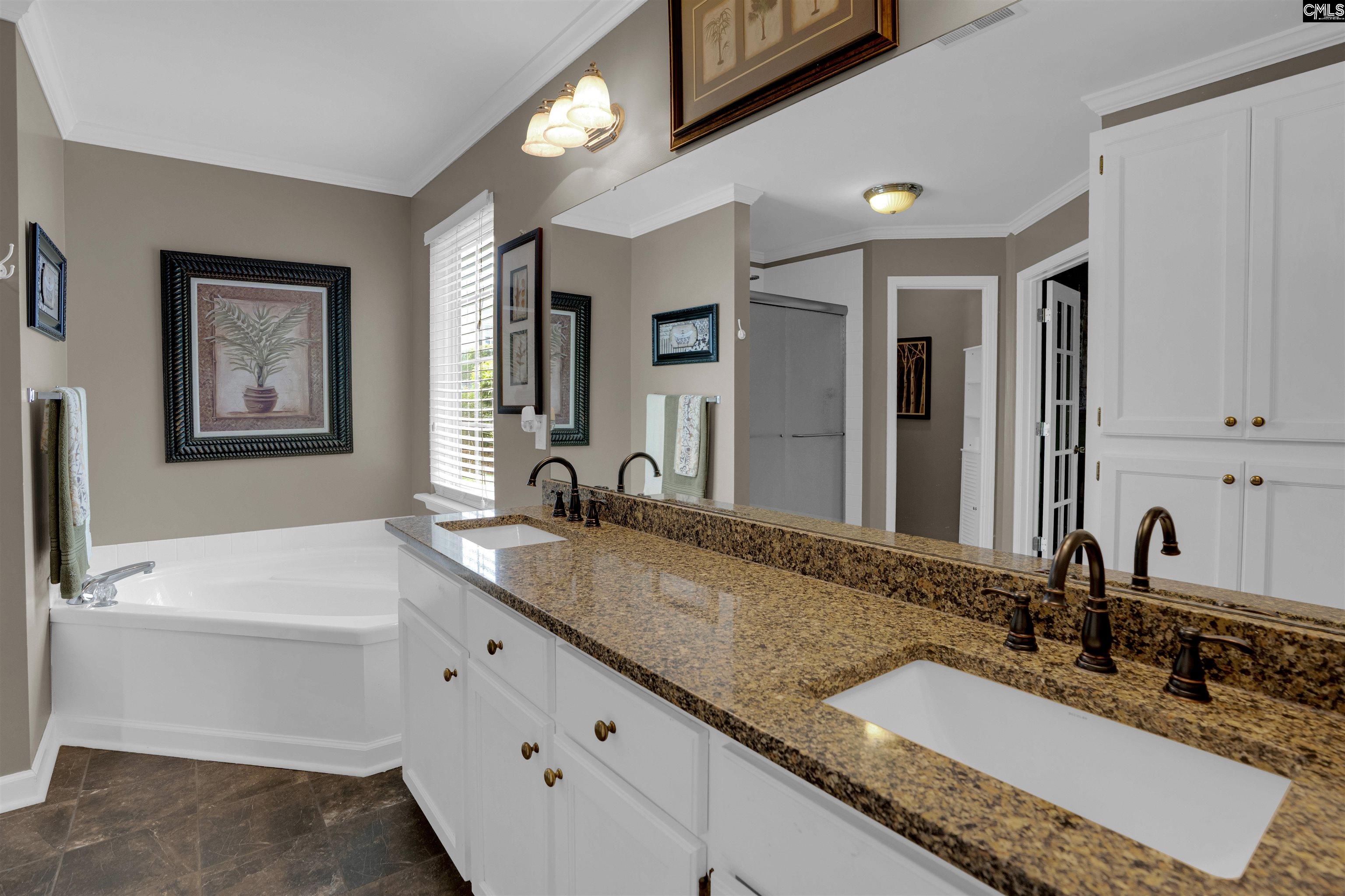 12 Persimmon Wood Court