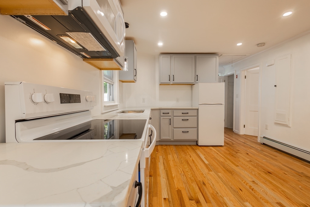 51 Greendale Ave