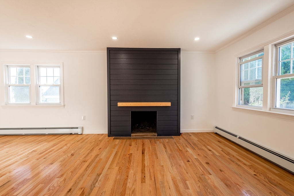 51 Greendale Ave
