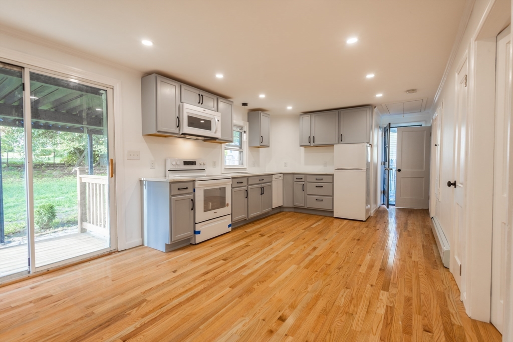 51 Greendale Ave