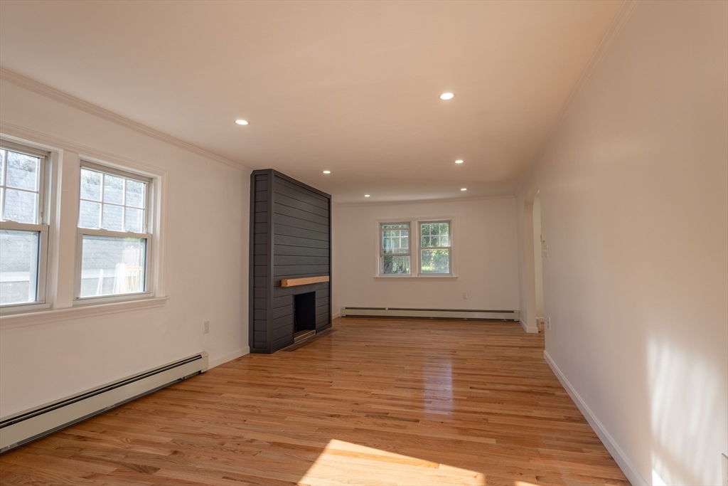 51 Greendale Ave