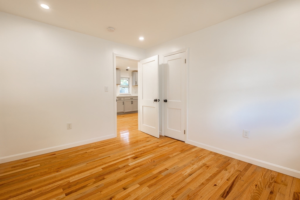 51 Greendale Ave