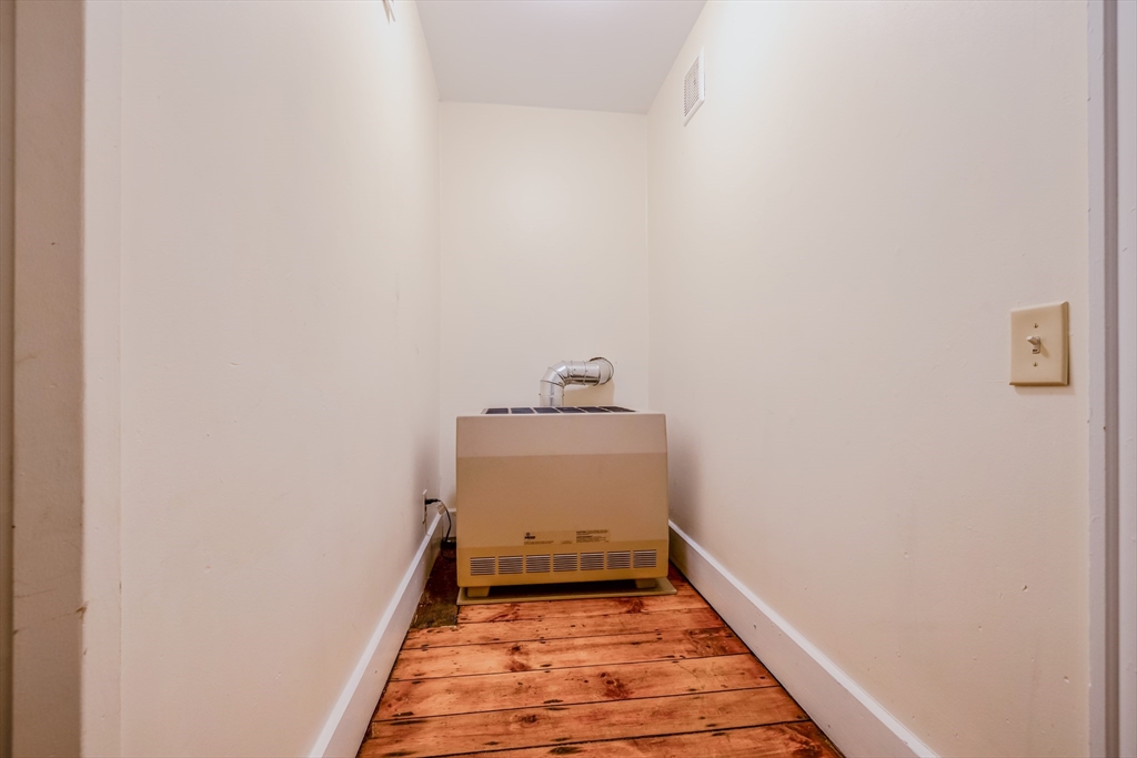 359 Water Street # 2R