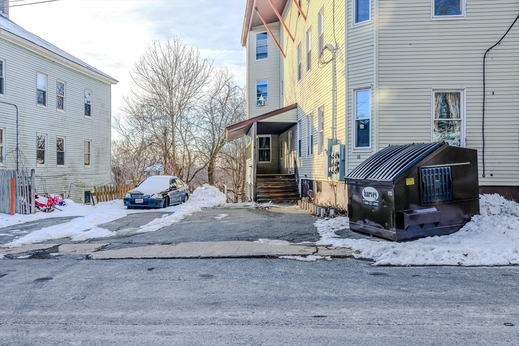 16 Oriole Street # 3