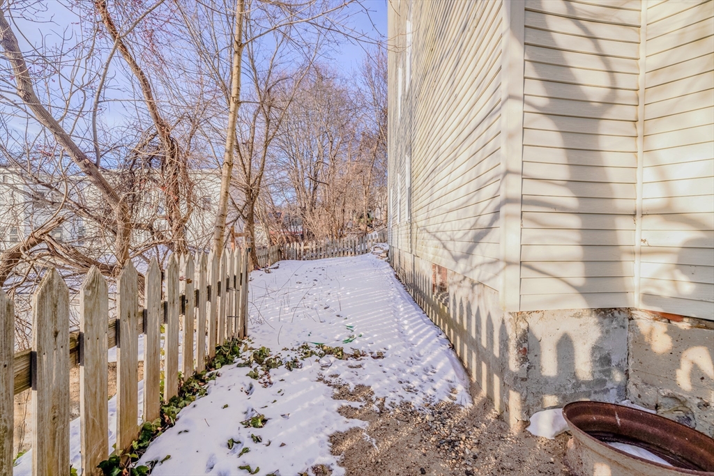 16 Oriole Street # 3