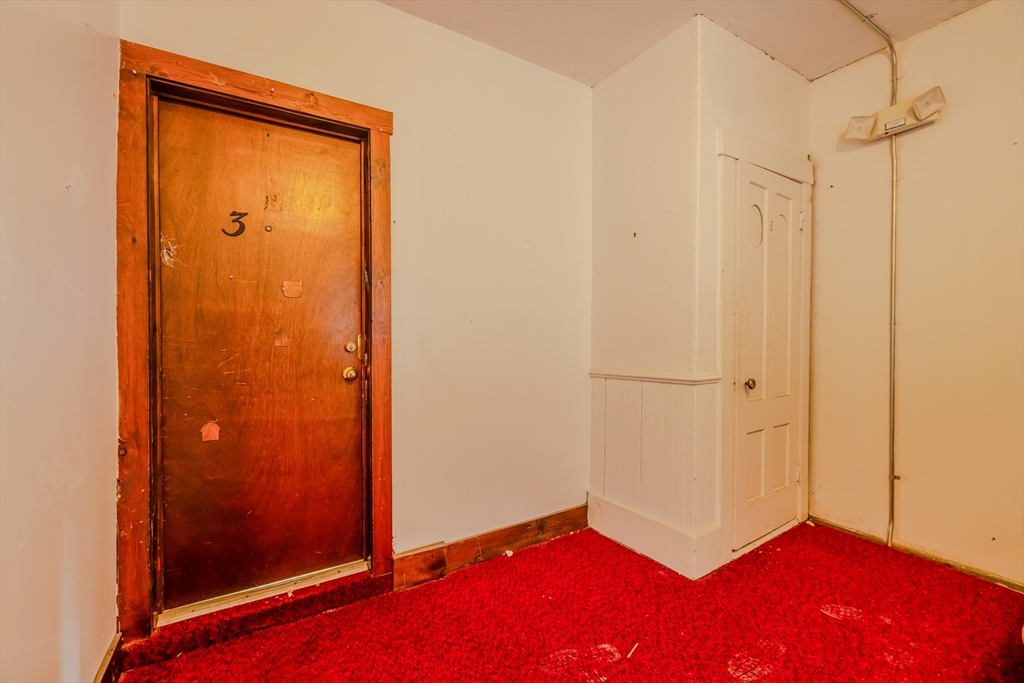 16 Oriole Street # 3
