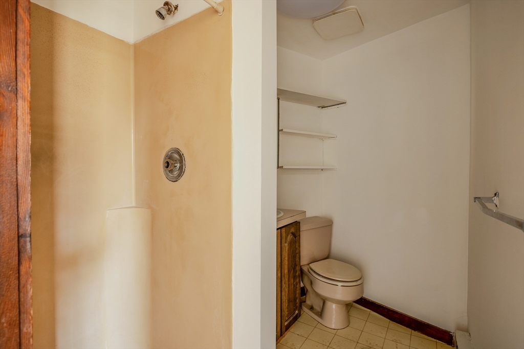 16 Oriole Street # 3