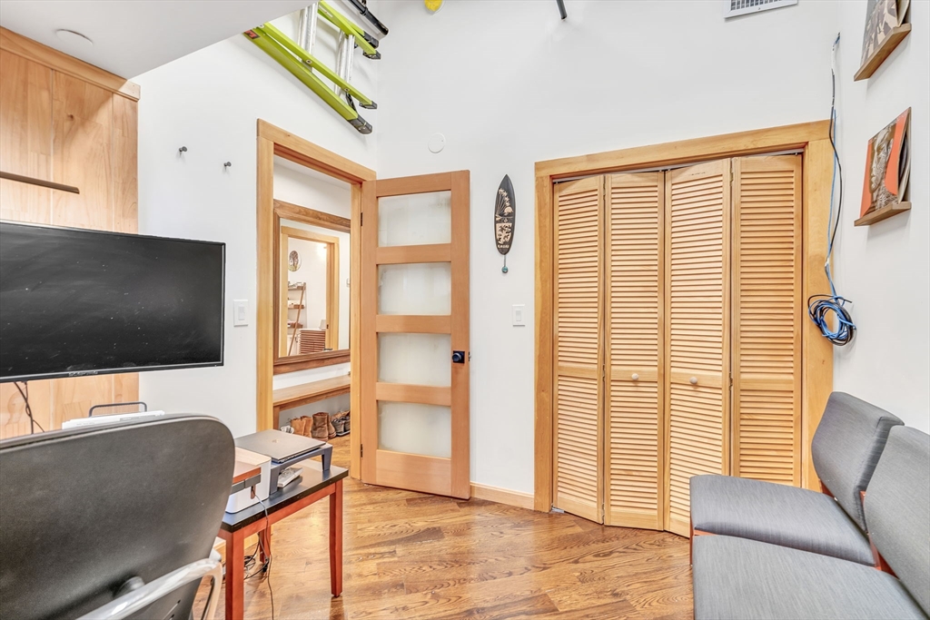 531 Main Street # 303