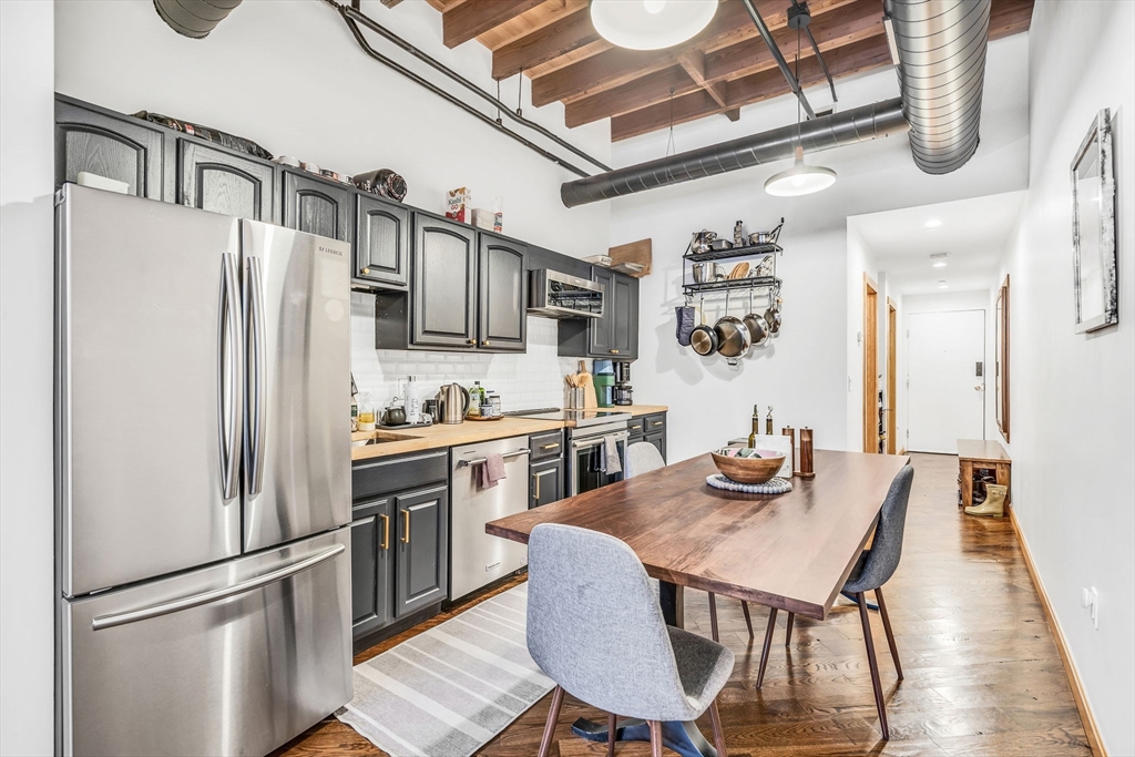 531 Main Street # 303