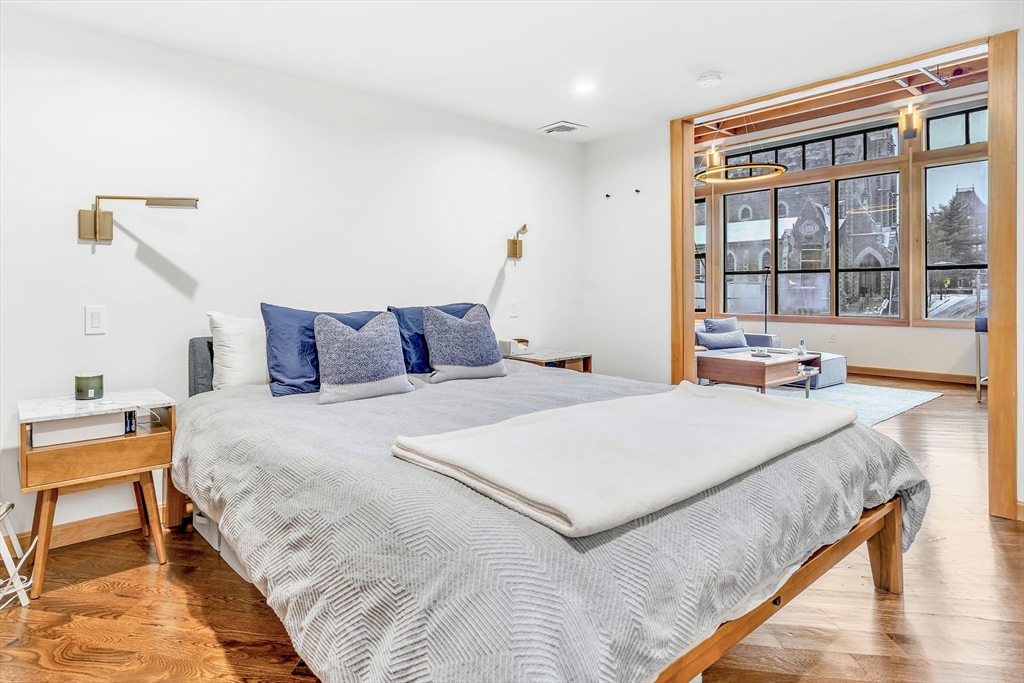 531 Main Street # 303