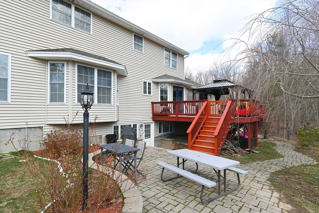 426 Stafford St