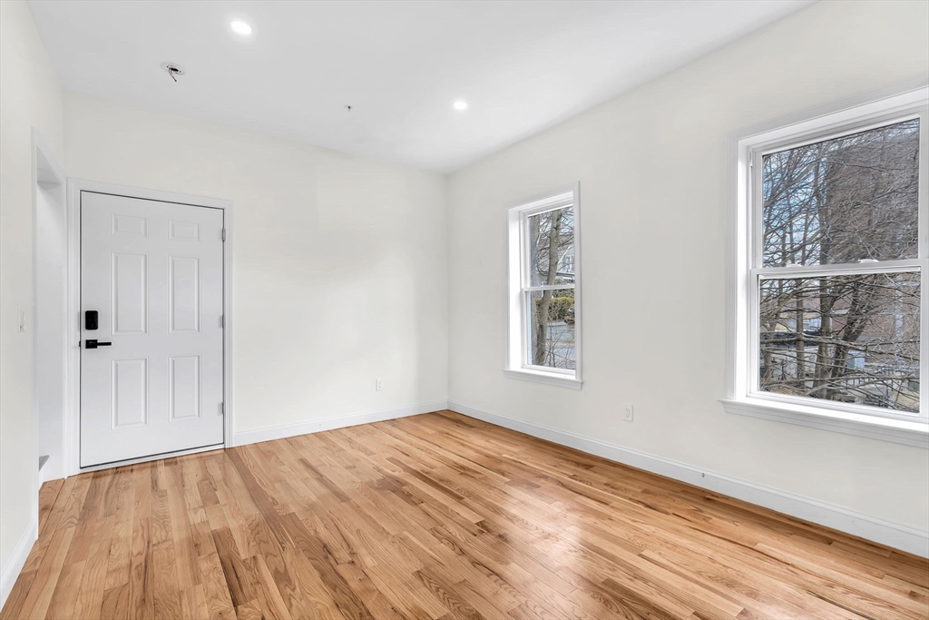 23 Pleasant St # 2
