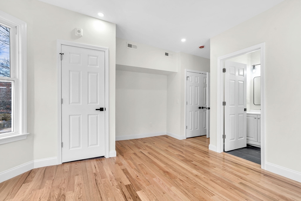 23 Pleasant St # 2