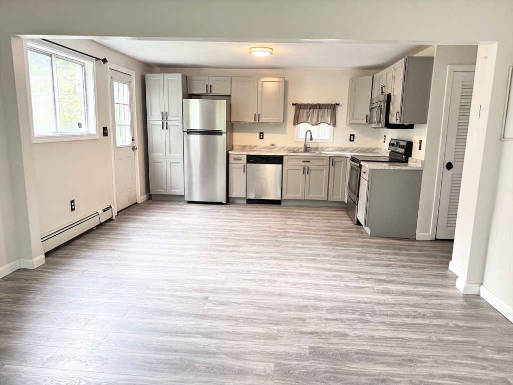 172 -174 Sanborn St # 172