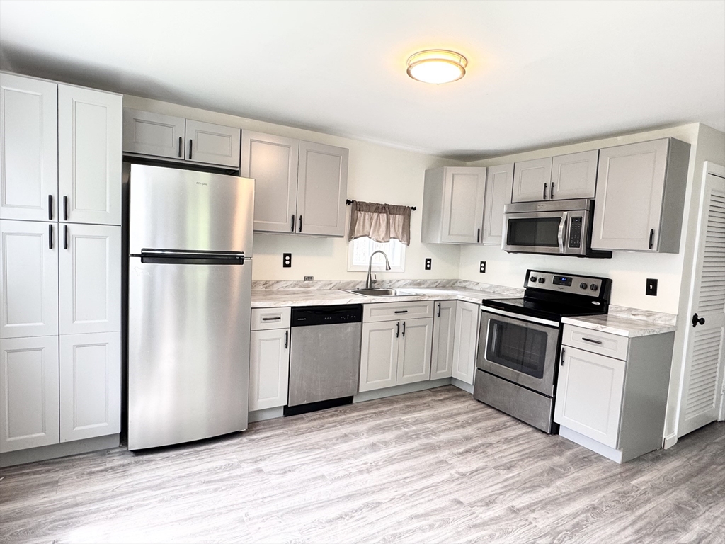 172 -174 Sanborn St # 172