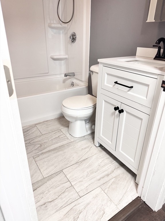 172 -174 Sanborn St # 172