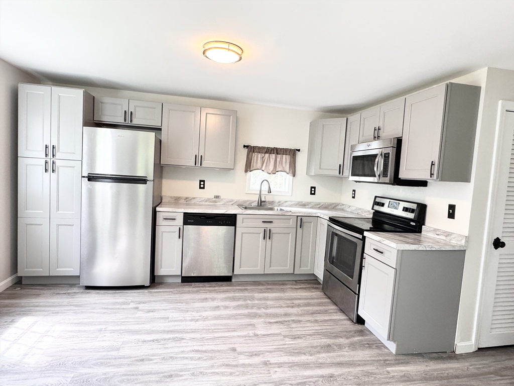 172 -174 Sanborn St # 172
