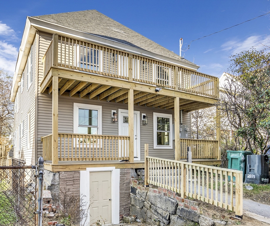 77 Maverick St # 1