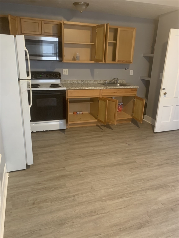 45 Walnut St # 2