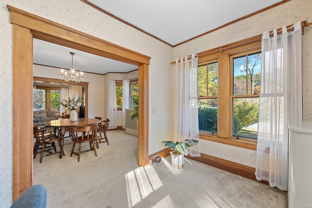 62 Maple St