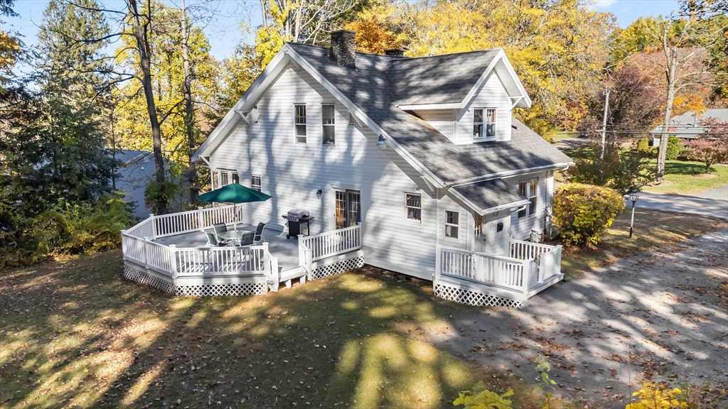 62 Maple St