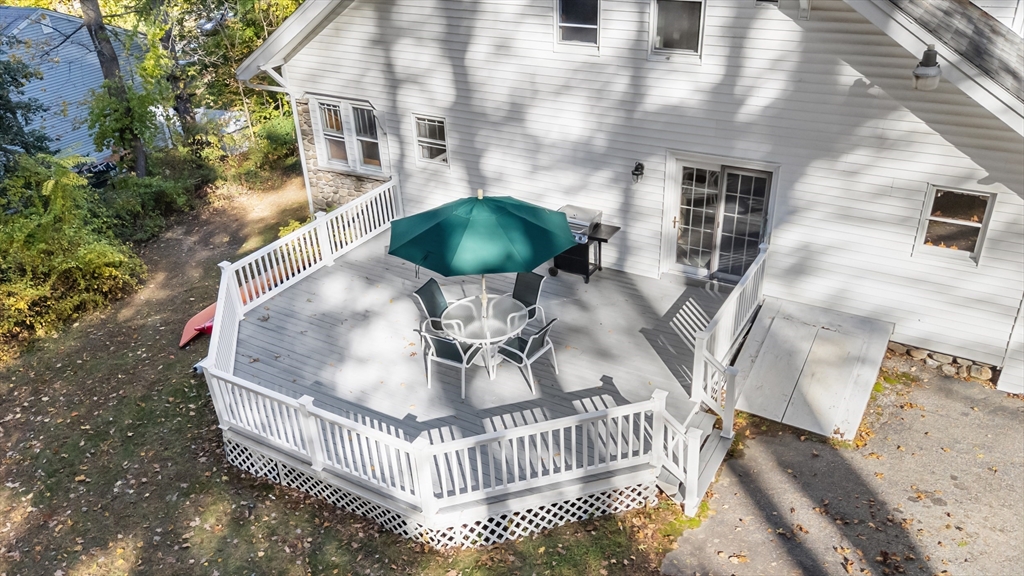 62 Maple St