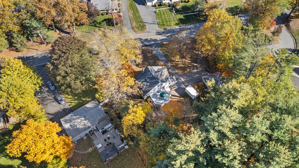62 Maple St