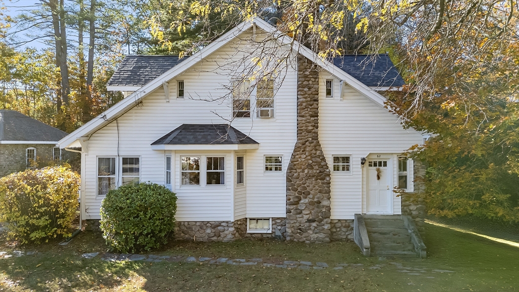 62 Maple St