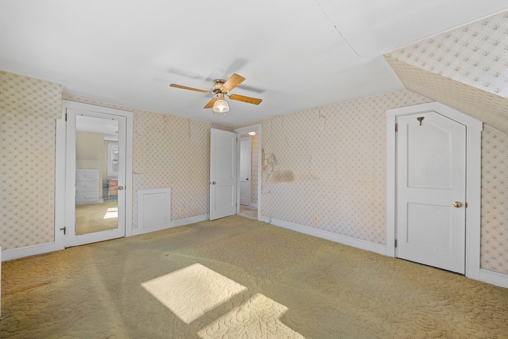 212 Pearl St