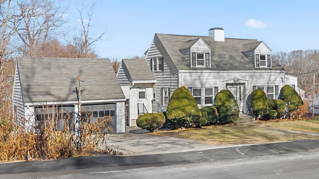 212 Pearl St