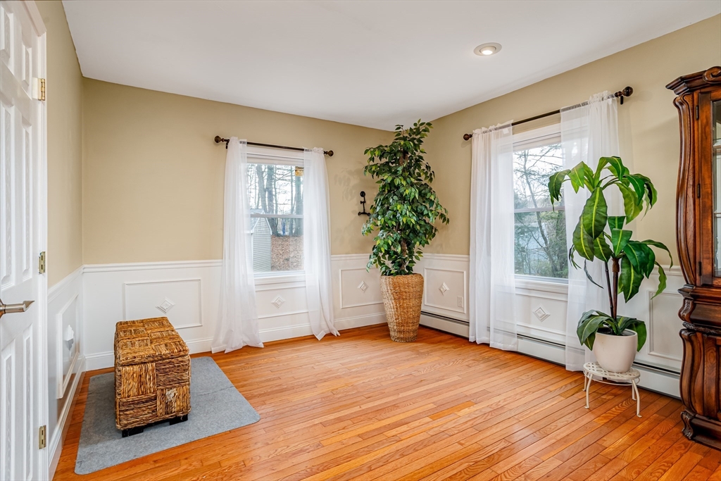 12 Cole Farm Rd