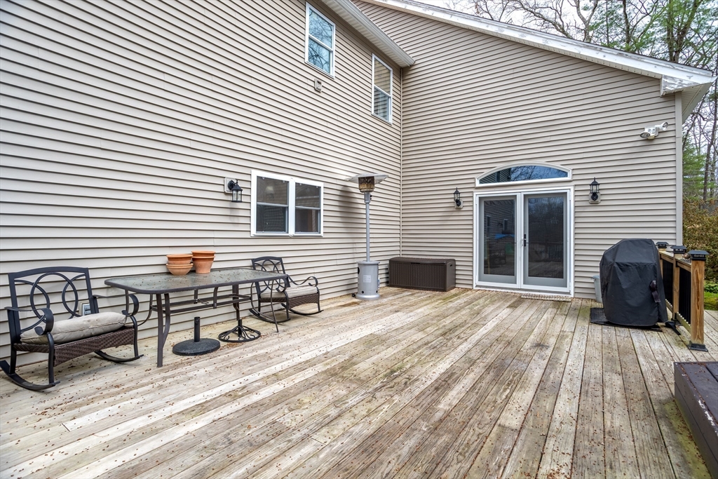 12 Cole Farm Rd