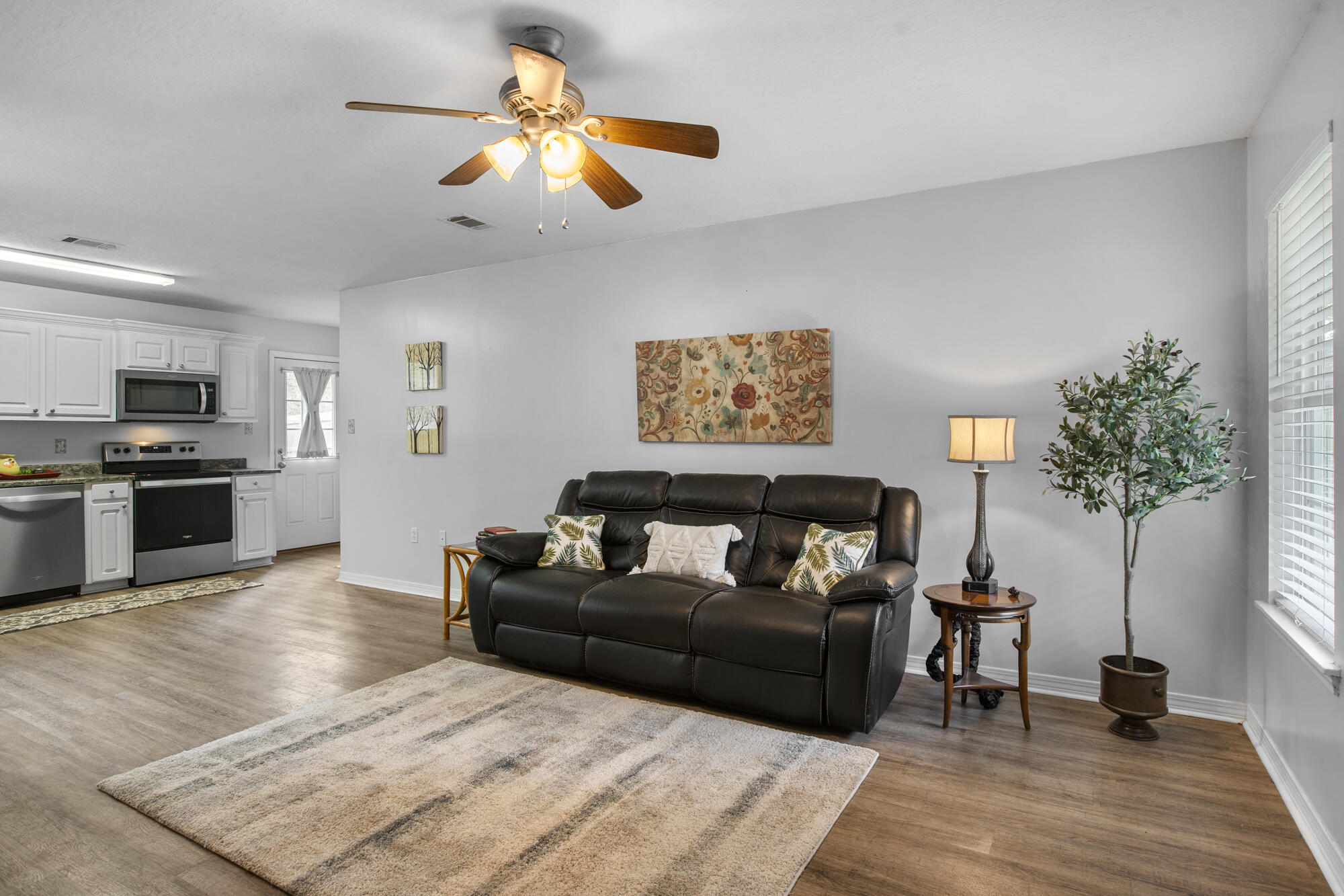 92 Trailwood Cir.