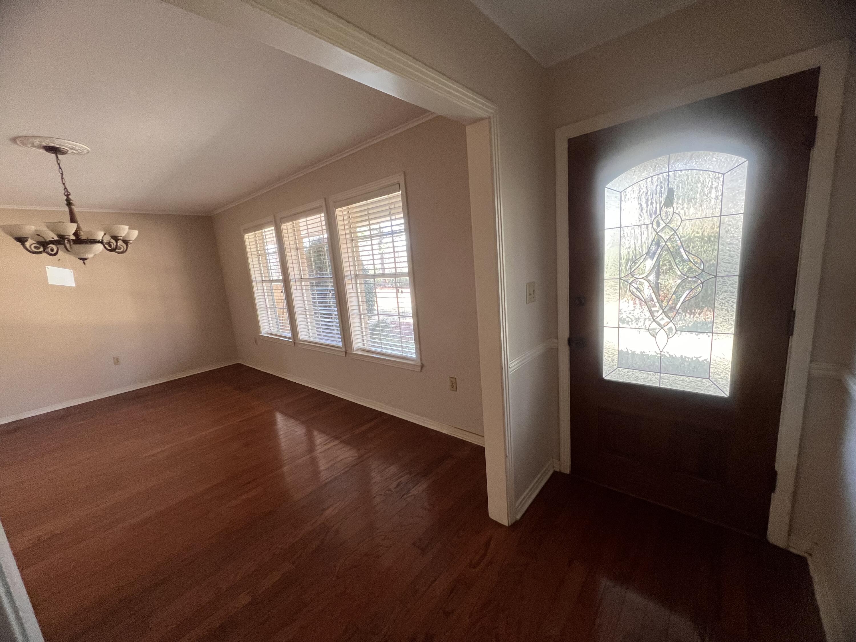 400 Maple Dr.