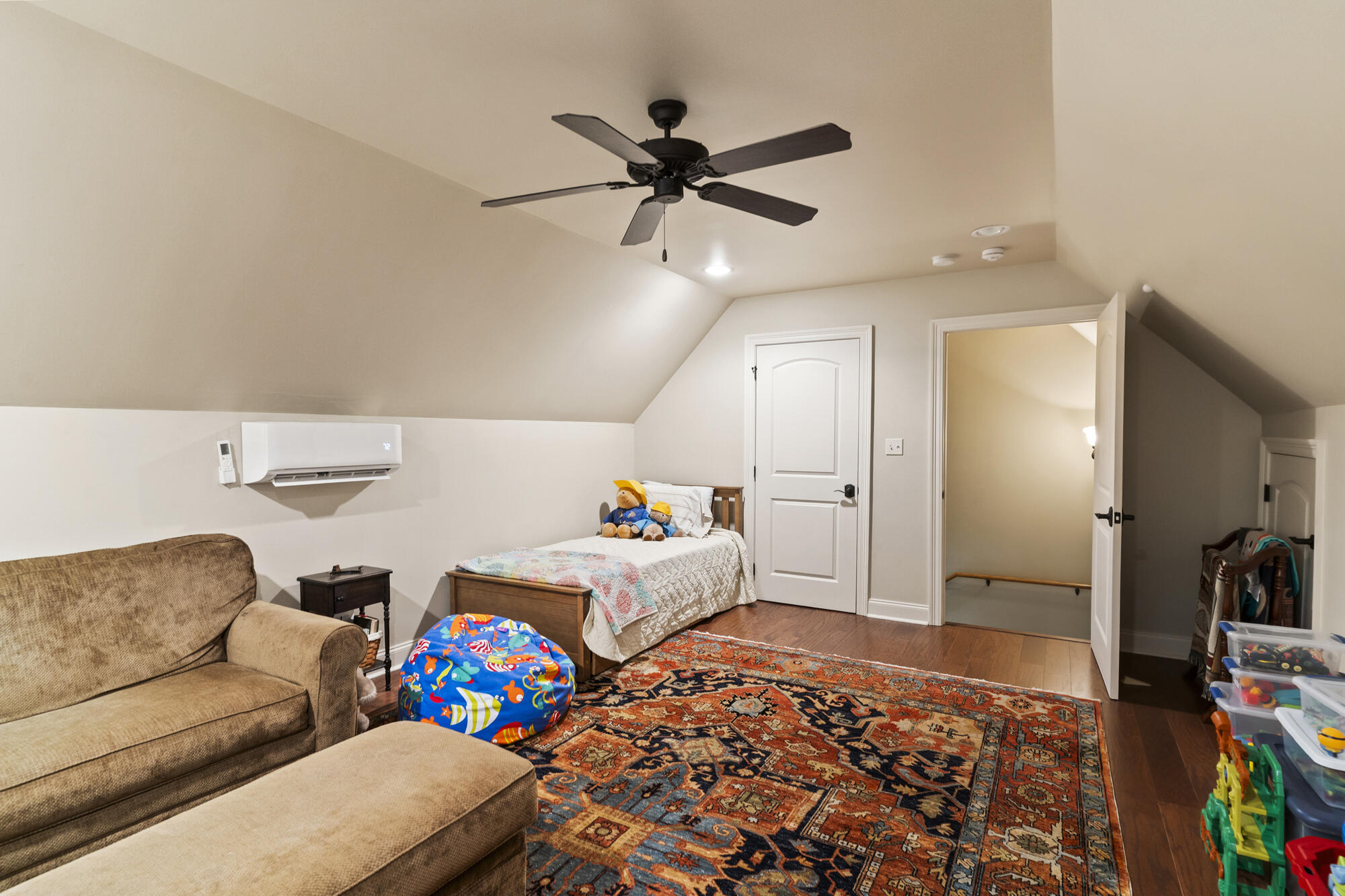 2 Pin Oak Point