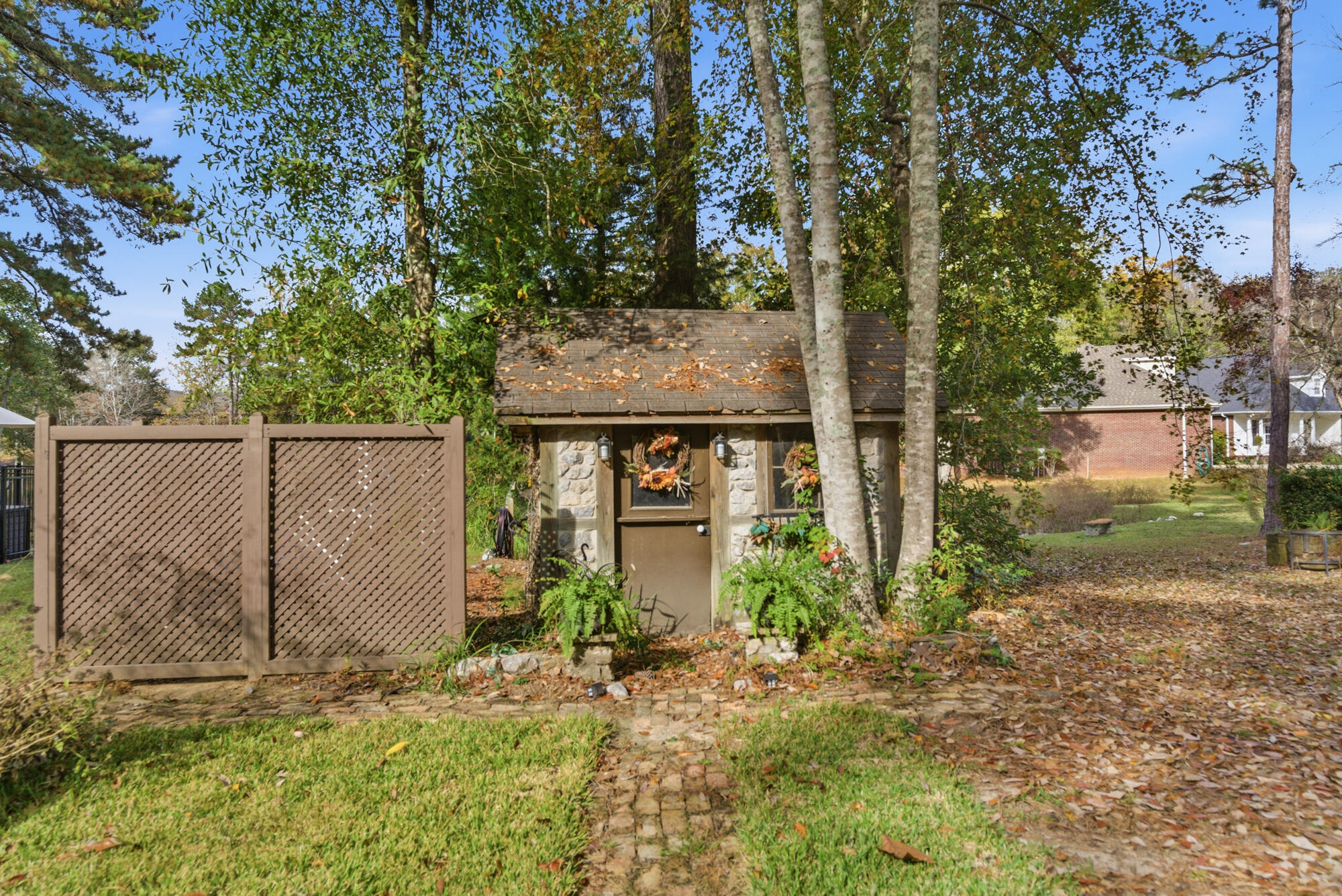 8 Chestnut Point