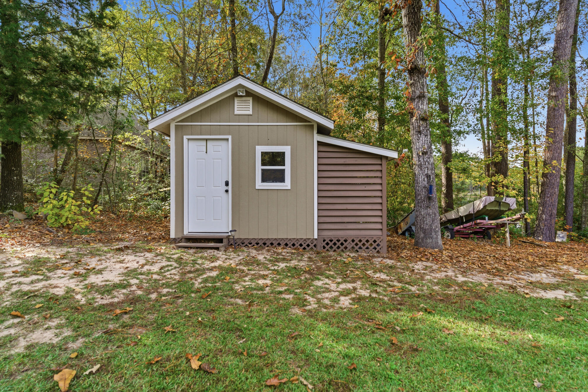 8 Chestnut Point