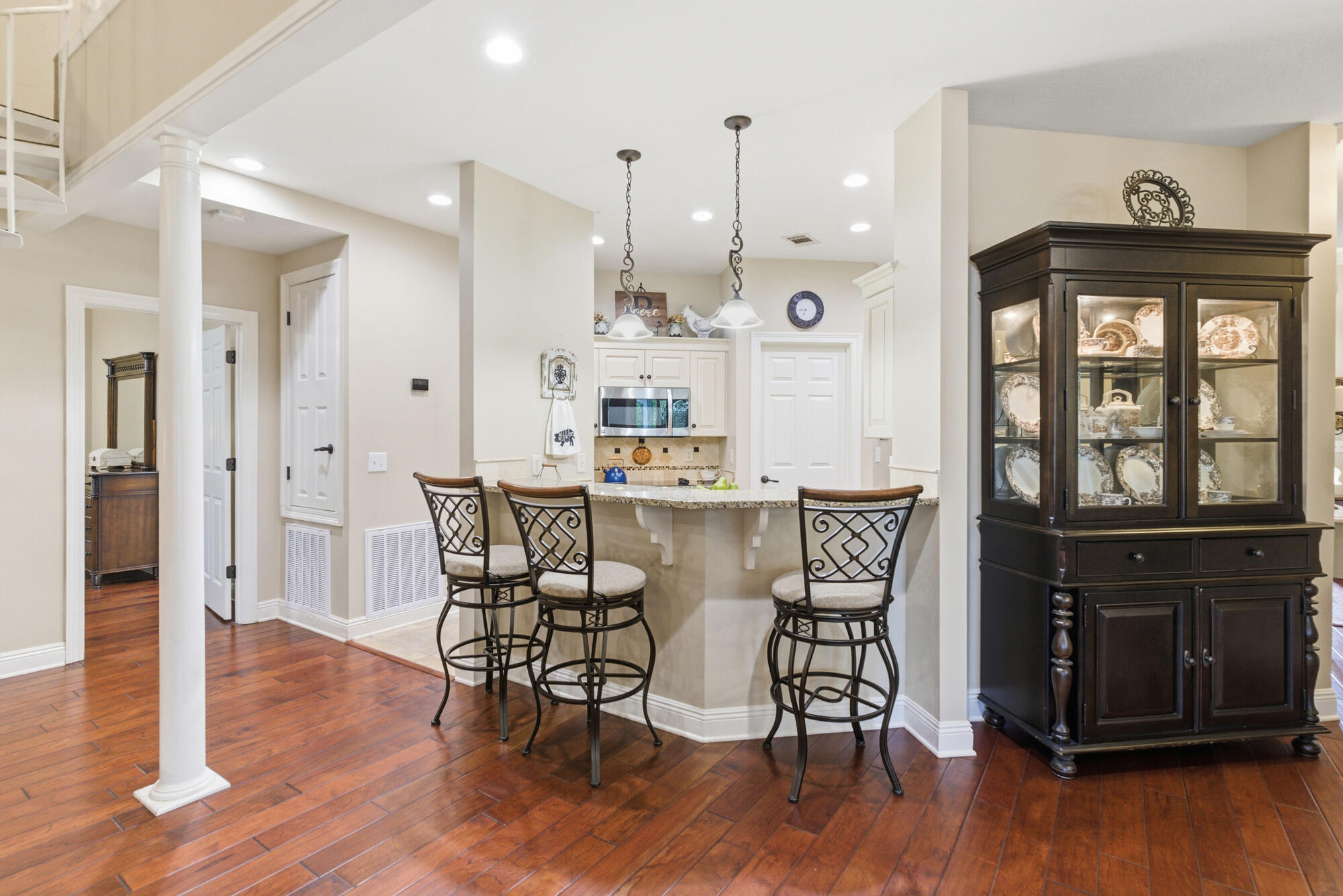 8 Chestnut Point