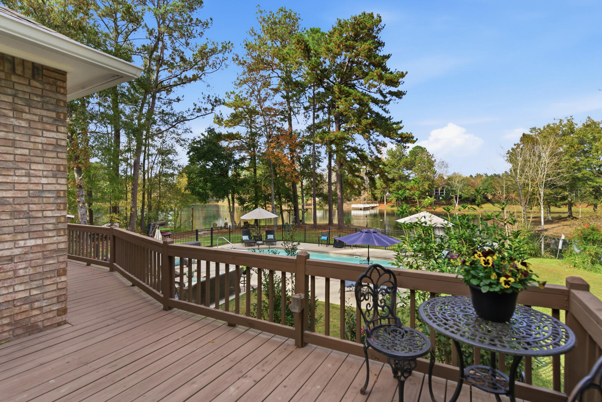 8 Chestnut Point