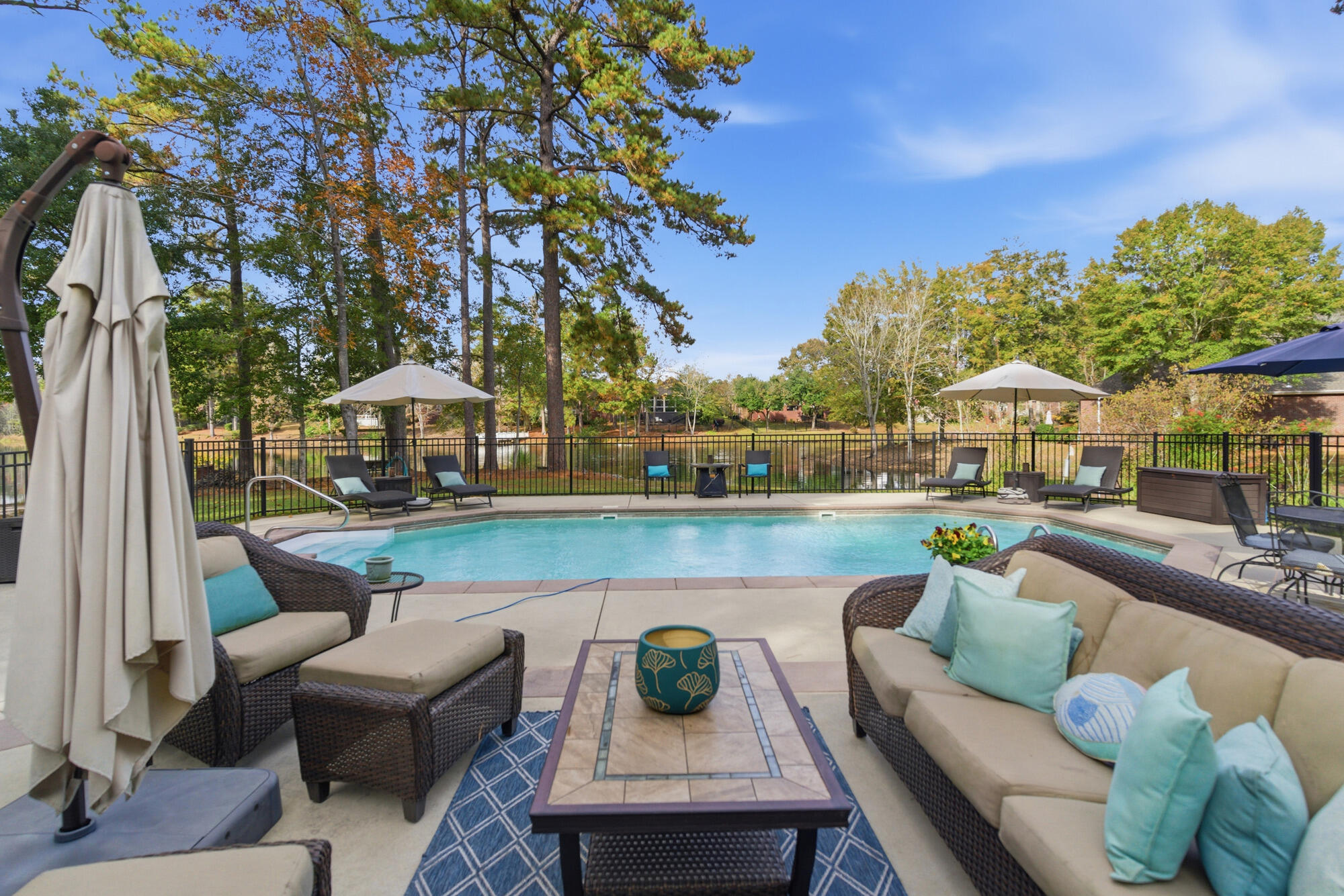 8 Chestnut Point
