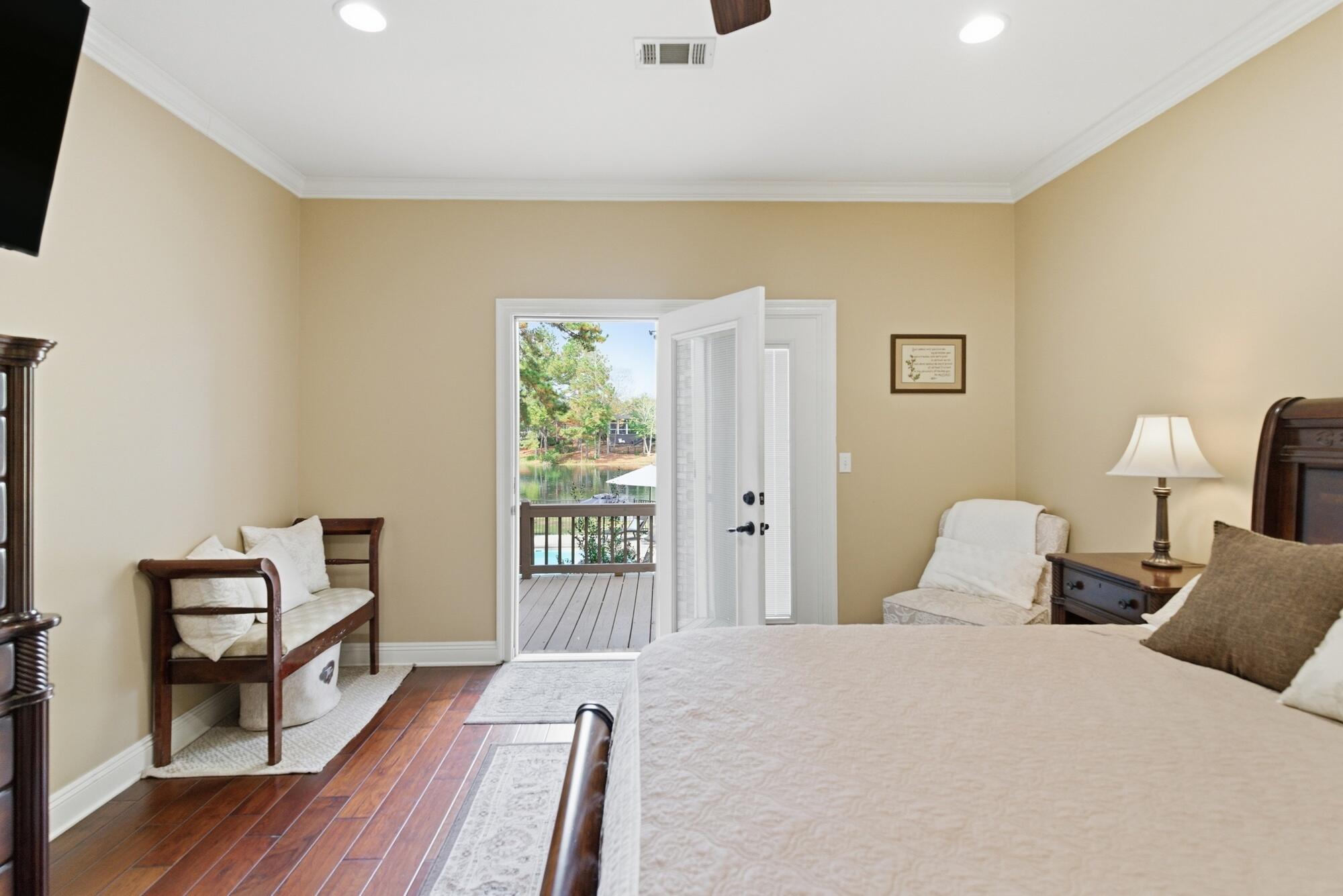 8 Chestnut Point