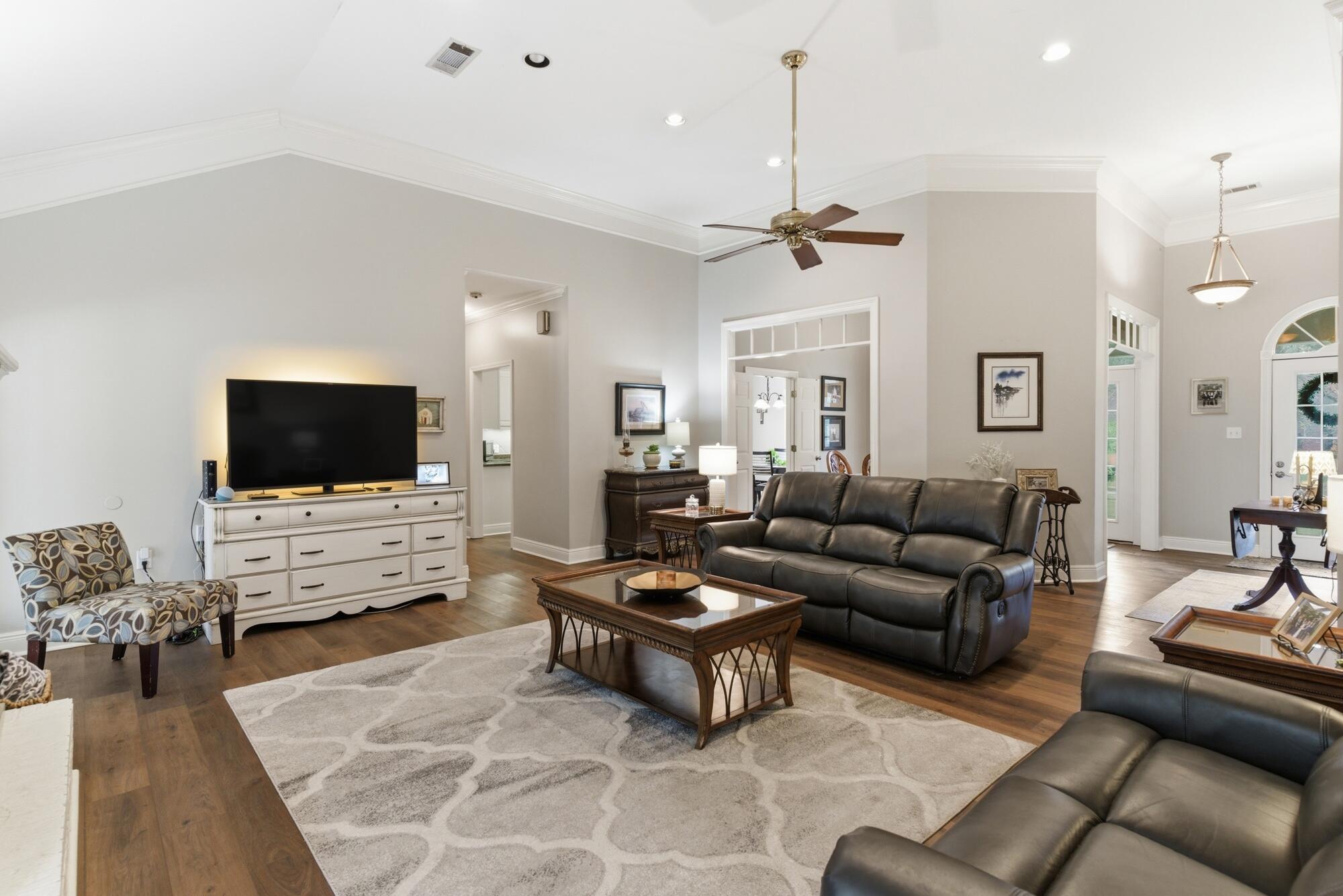 198 Wildwood Trail