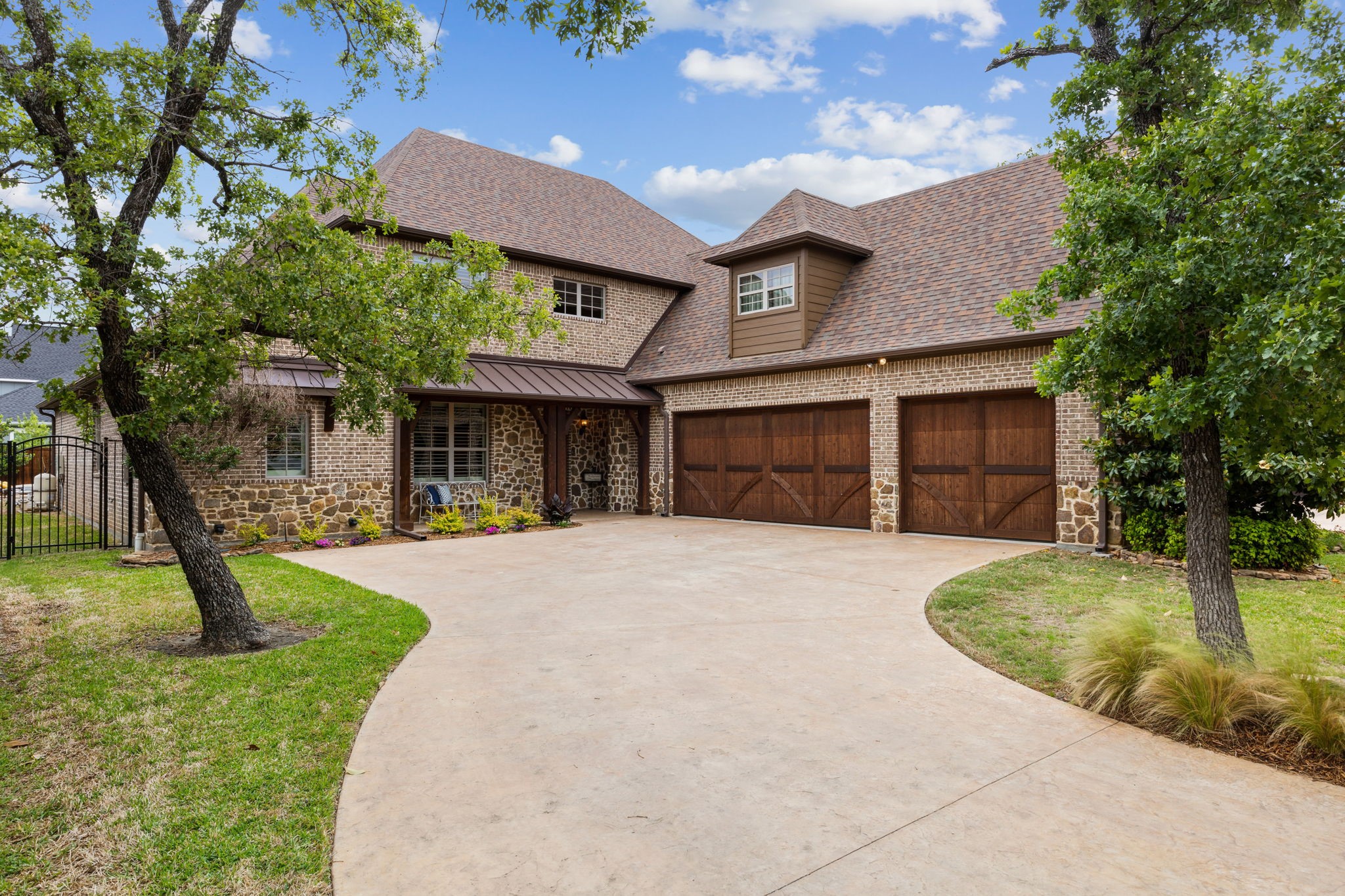325 Boonesville Bend