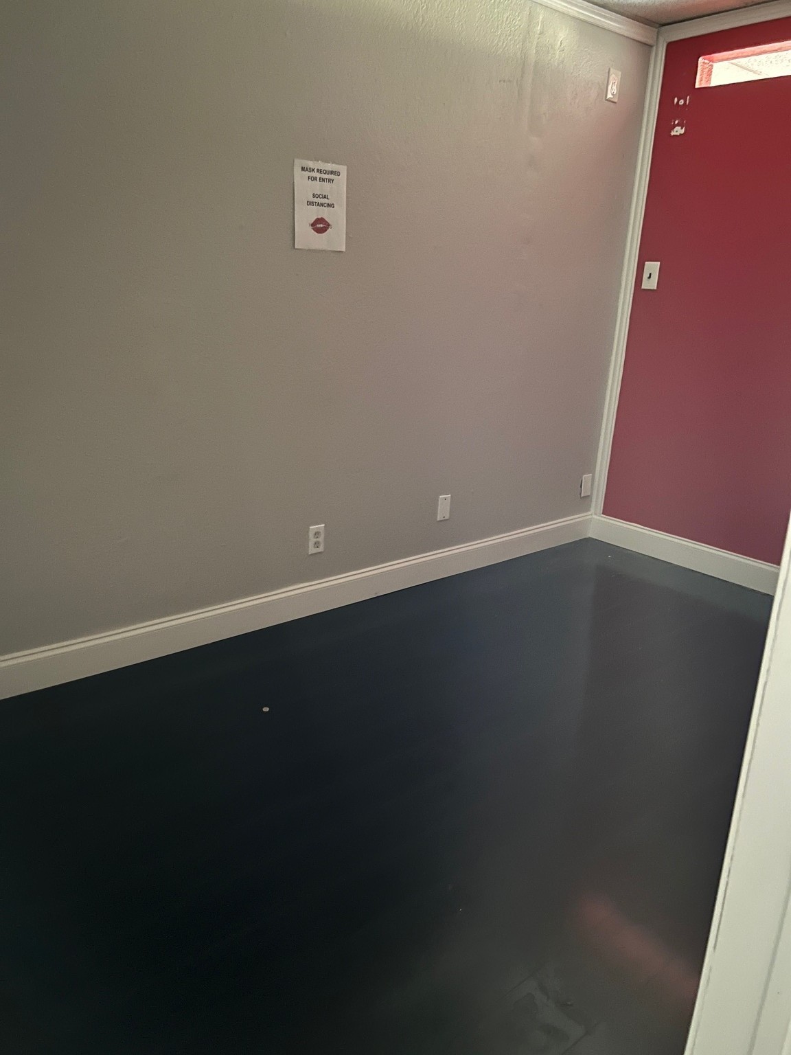 7806 N College Circle