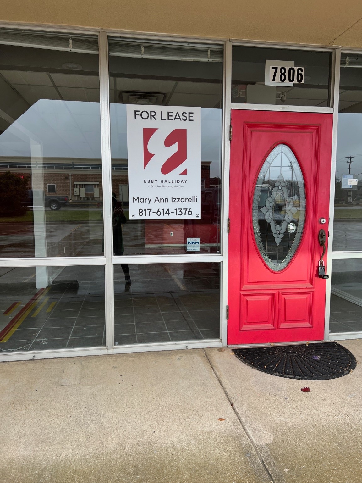 7806 N College Circle