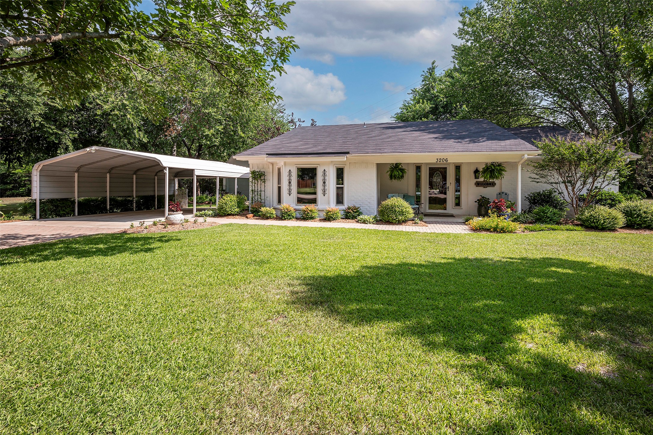 3206 Fox Fire Lane