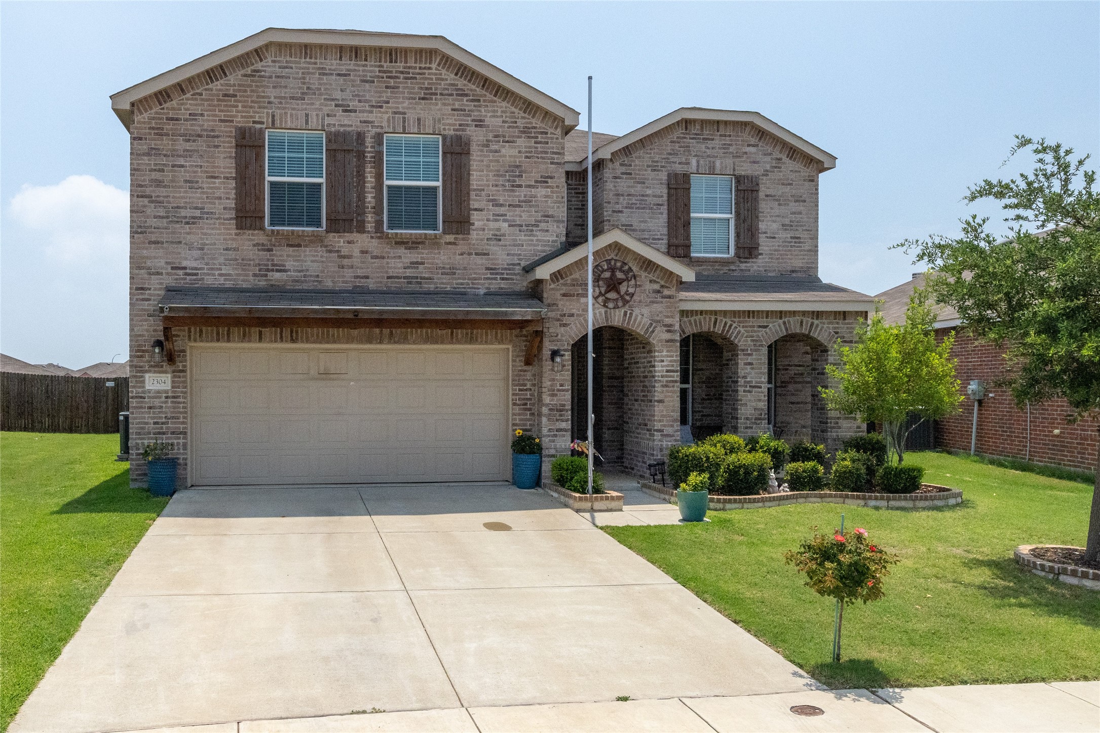 2304 Bermont Red Lane
