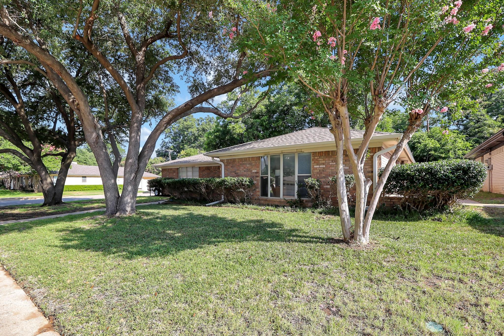1701 Winchester Way