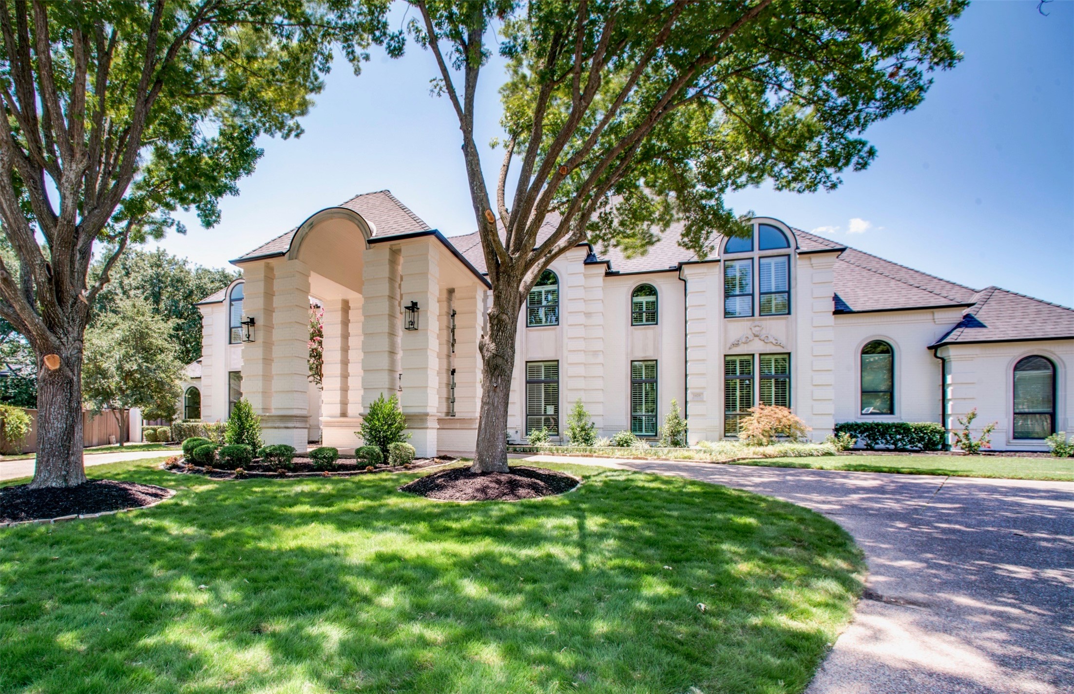 1420 Bentley Court